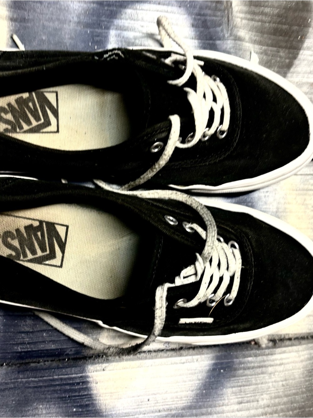 Vans WOMen's Classic Low-Top Canvas Sneakers - Black size 7 - Picture 6 of 9